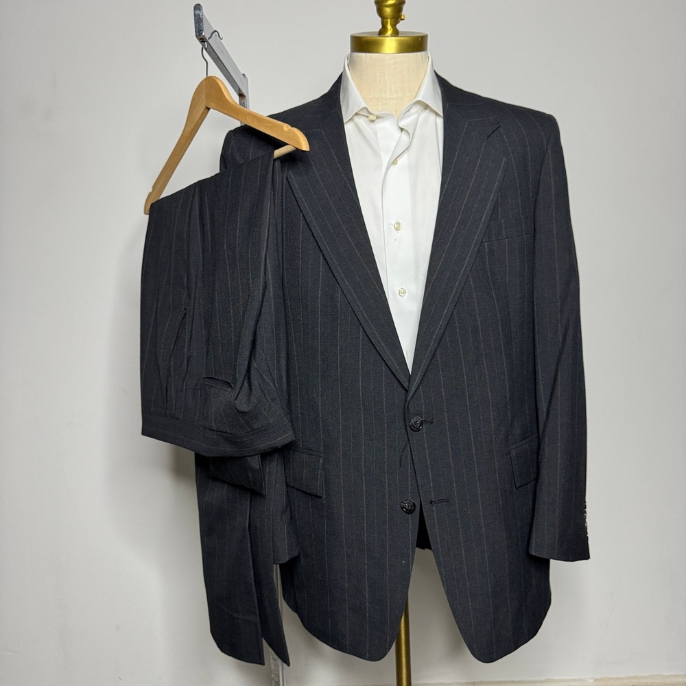 Vintage USA Brookstone Men's 44L 36W Wool Gray Pinstripe‎ Two-Piece Suit